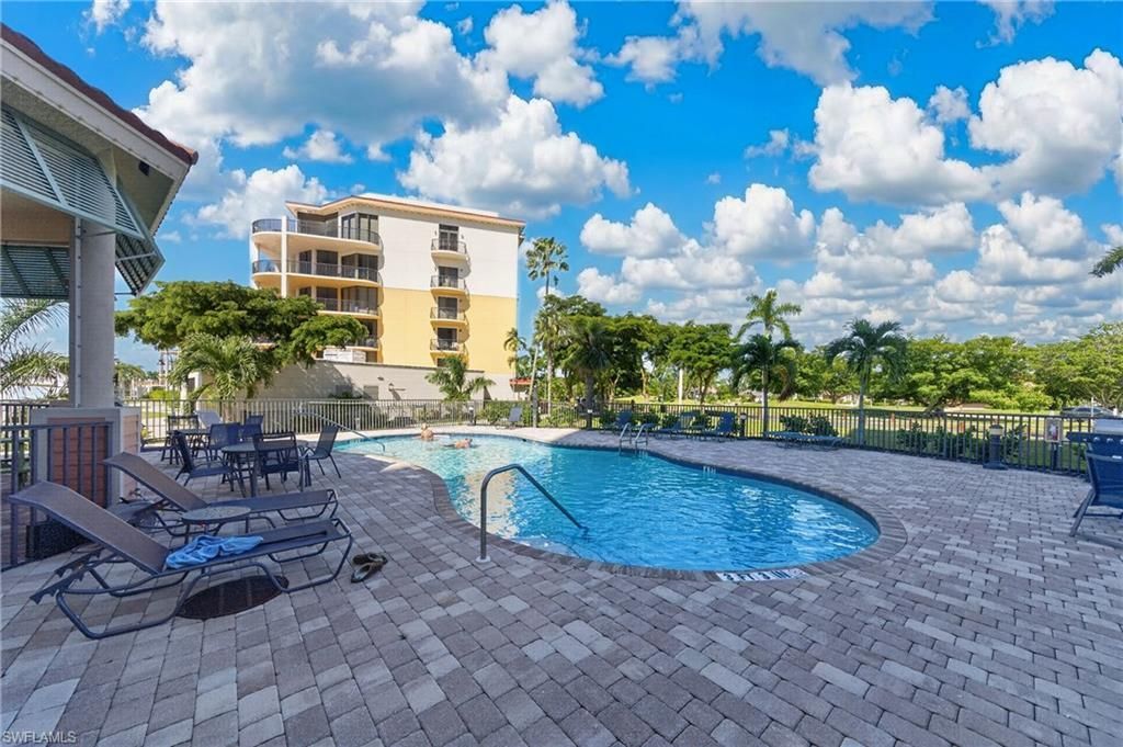 5781 Cape Harbour Dr , Unit 505, Cape Coral, FL 33914 Photo