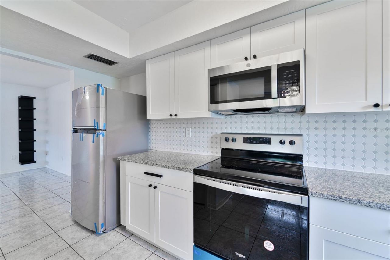 3517 Sherwood Drive , Largo, FL 33771 Photo