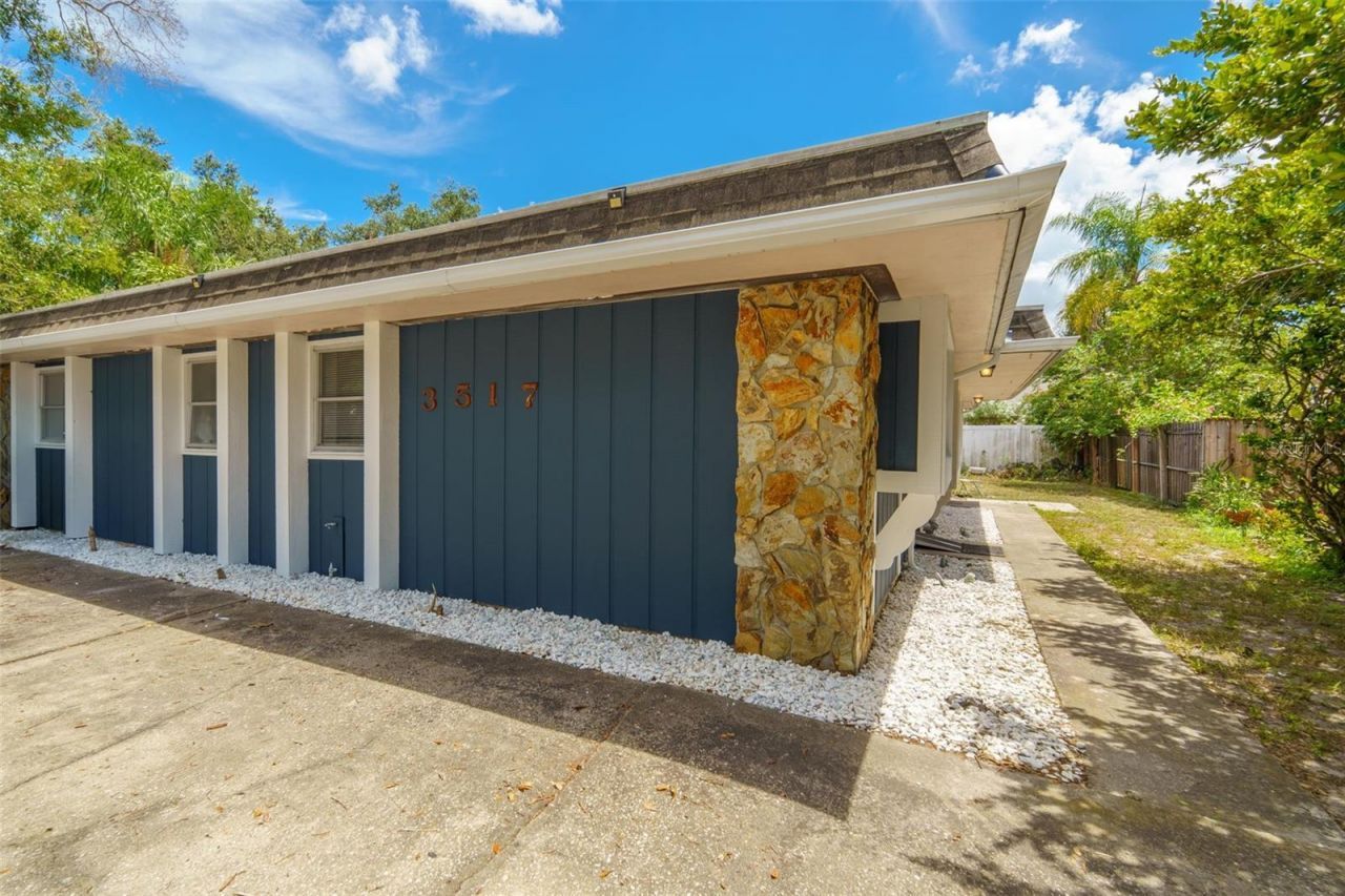 3517 Sherwood Drive , Largo, FL 33771 Photo