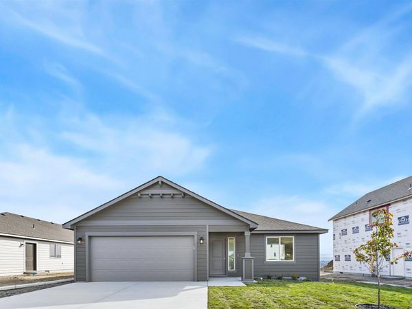 757 Honeylicious St, Richland, WA 99352