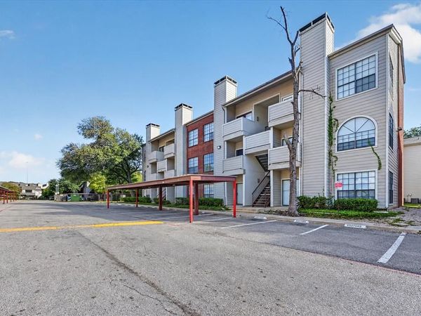 9737 Whitehurst Drive , Unit 51, Dallas, TX 75243