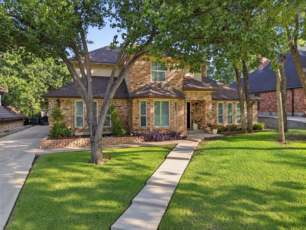 6405 Amicable Drive, Arlington, TX 76016