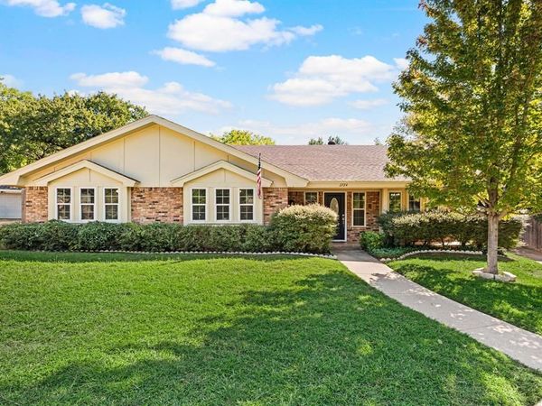 2724 Westridge Drive , Arlington, TX 76012