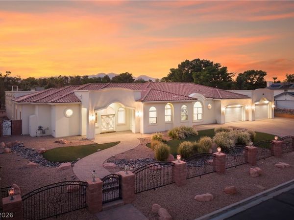 3035 Montessouri Street , Las Vegas, NV 89117