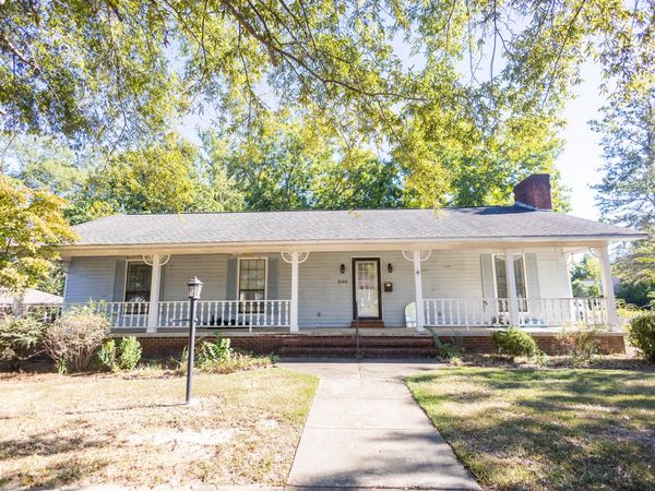 300 S 3rd Ave., Amory, MS 38821