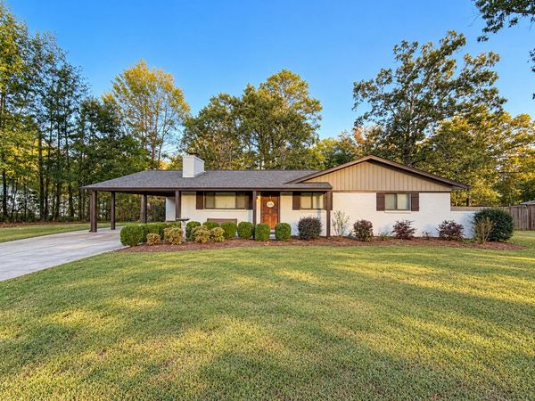 110 Winchester Dr., Amory, MS 38821