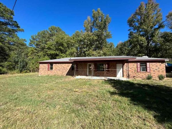 65 Mill Cutoff Road, Fulton, MS 38843