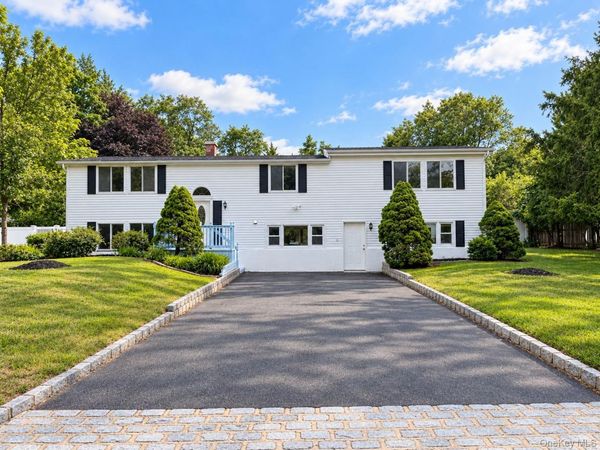 18 University Heights Drive , Stony Brook, NY 11790
