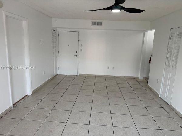 4715 NW 7th St , Unit 306-2, Miami, FL 33126