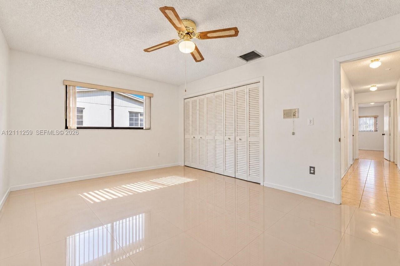 9270 Caribbean Blvd, Cutler Bay, FL 33157 Photo