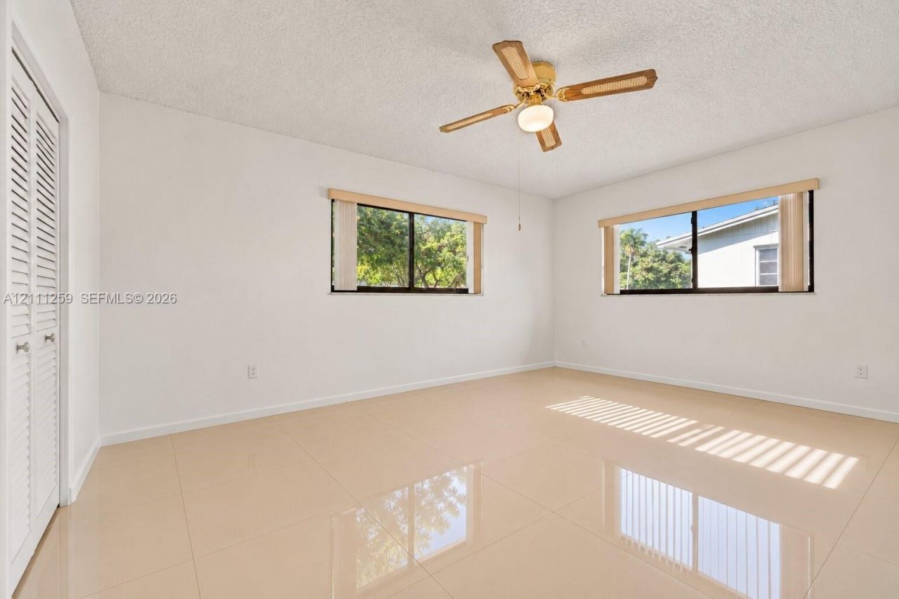 9270 Caribbean Blvd, Cutler Bay, FL 33157 Photo