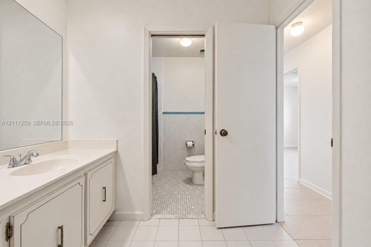 9270 Caribbean Blvd, Cutler Bay, FL 33157 Photo