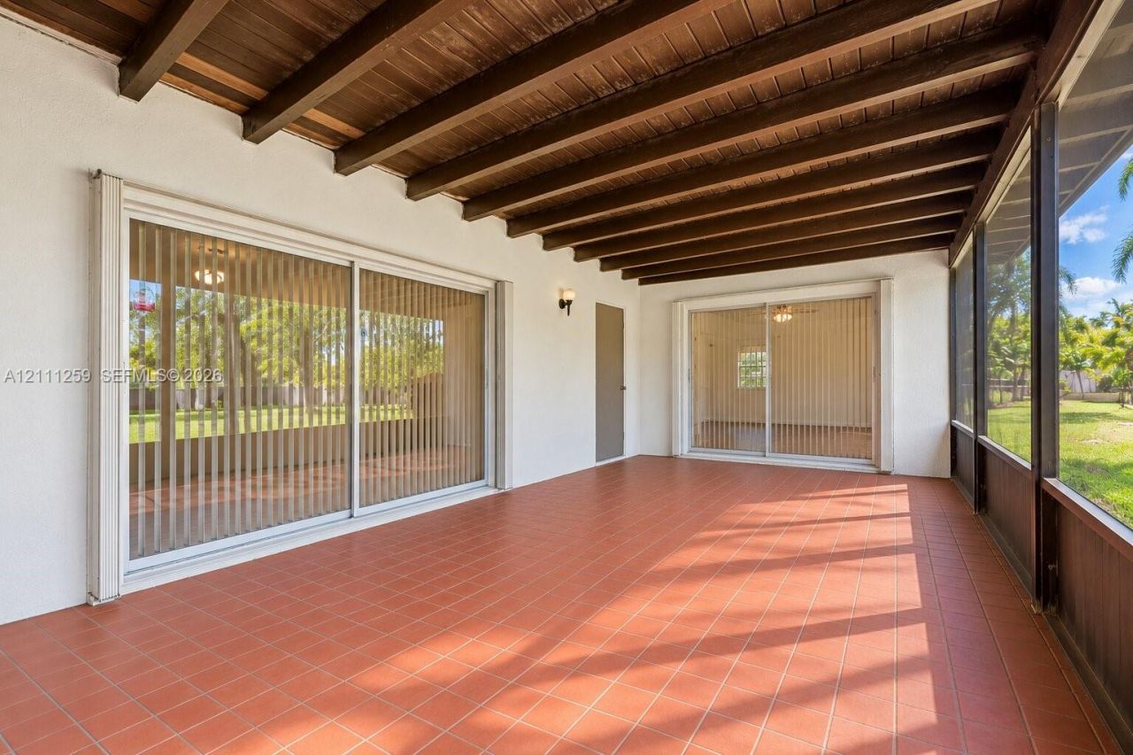 9270 Caribbean Blvd, Cutler Bay, FL 33157 Photo