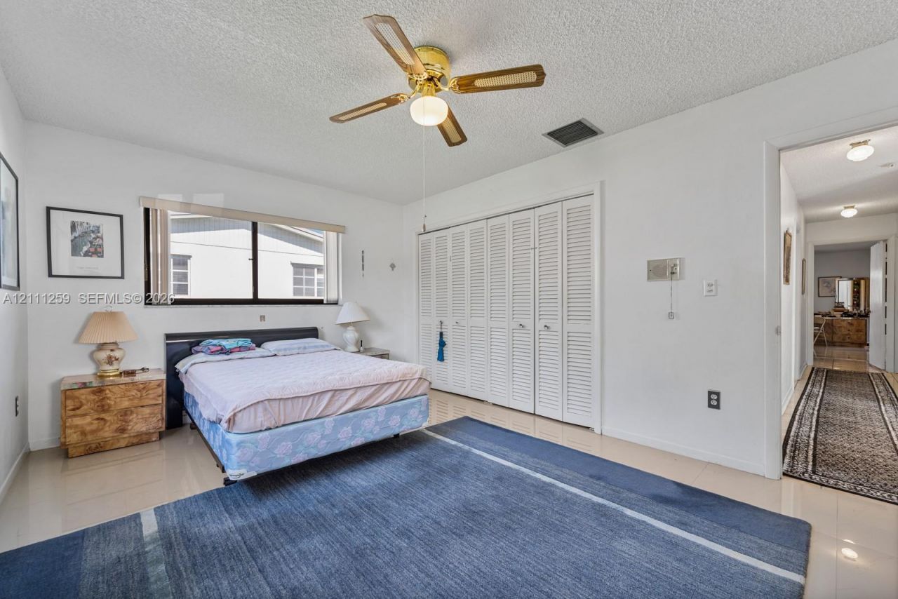 9270 Caribbean Blvd, Cutler Bay, FL 33157 Photo