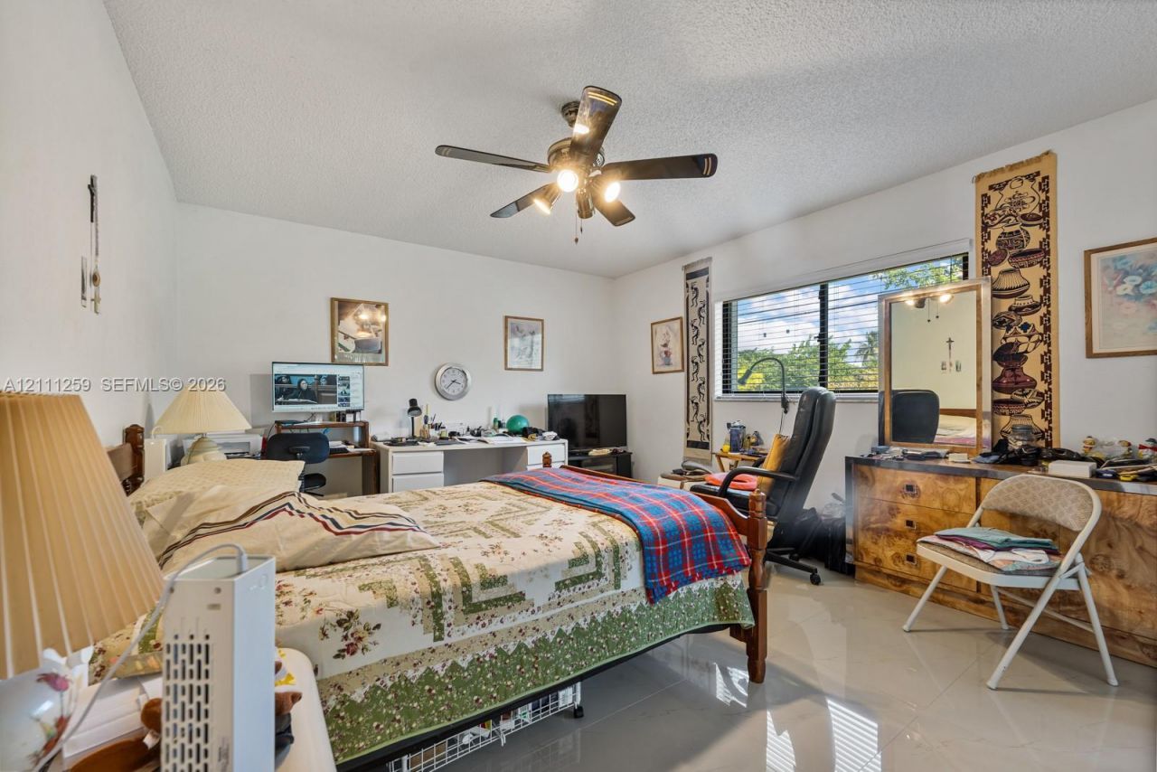 9270 Caribbean Blvd, Cutler Bay, FL 33157 Photo