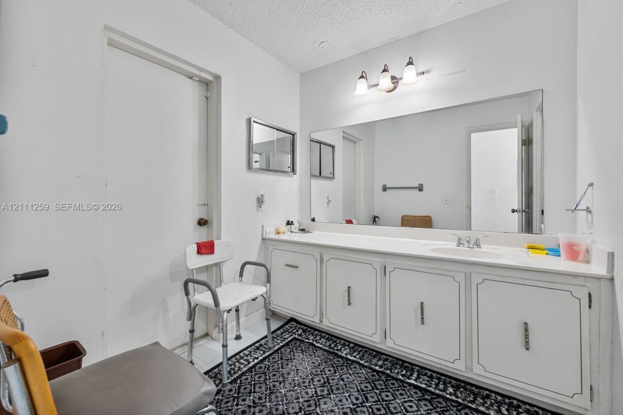 9270 Caribbean Blvd, Cutler Bay, FL 33157 Photo