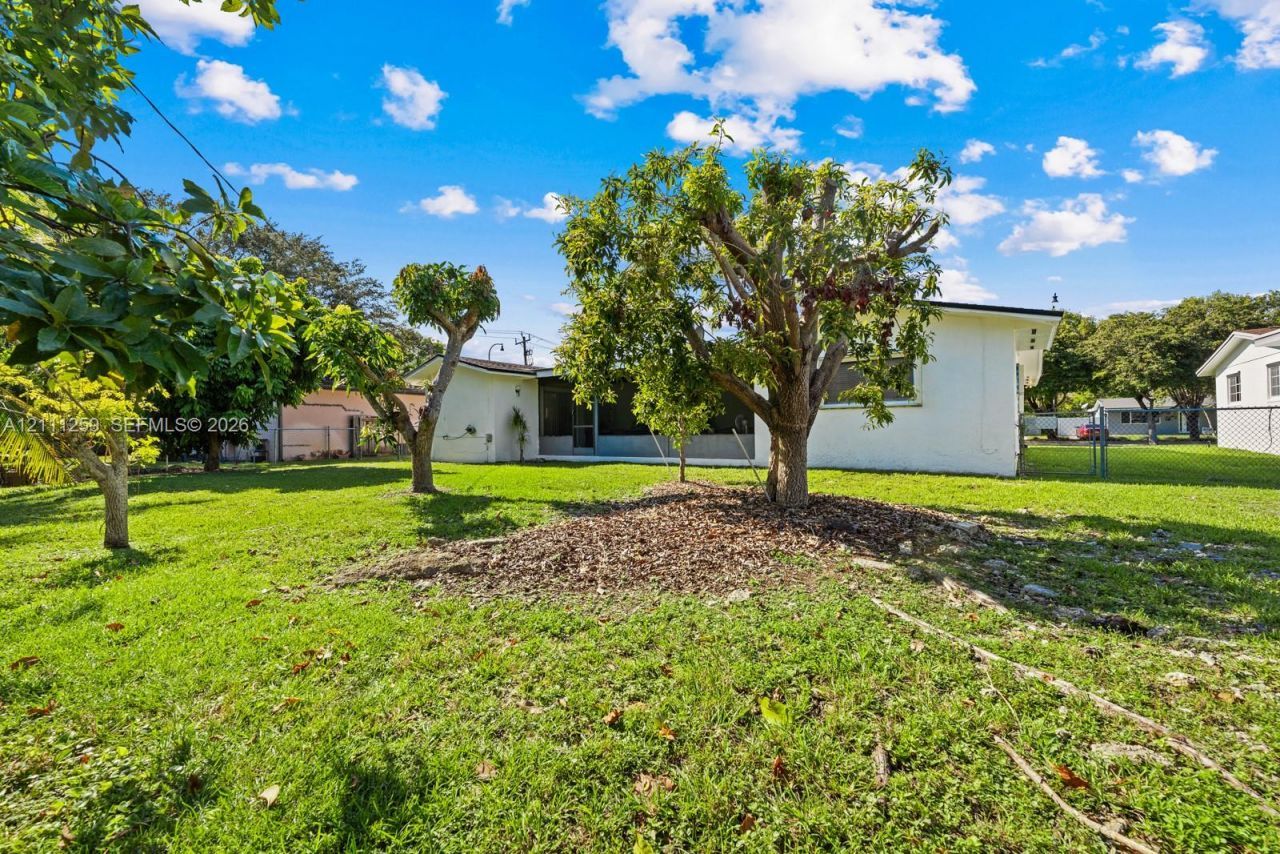9270 Caribbean Blvd, Cutler Bay, FL 33157 Photo