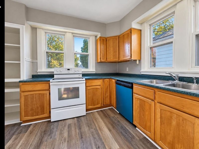 22 N Hyatt Street, Tipp City, OH 45371 Photo 3