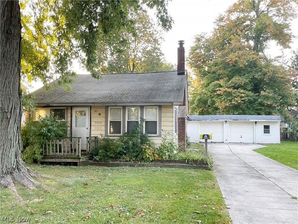 5564 Green Oak Avenue , Mentor, OH 44060