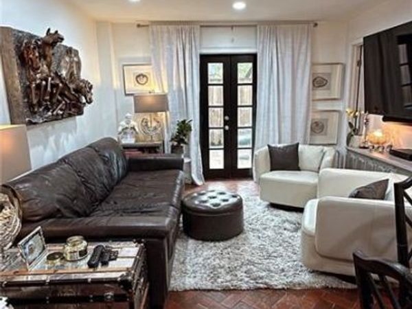 2285 Peachtree Road NE, Unit 305, Atlanta, GA 30309