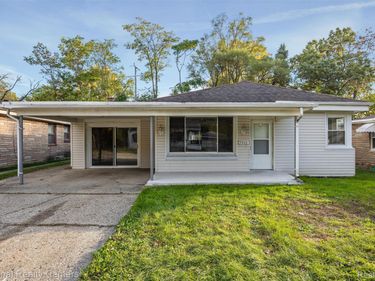 3040 Alvina Avenue, Warren, Mi 48091