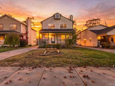 8491 Fenton Street, Dearborn Heights, Mi 48127