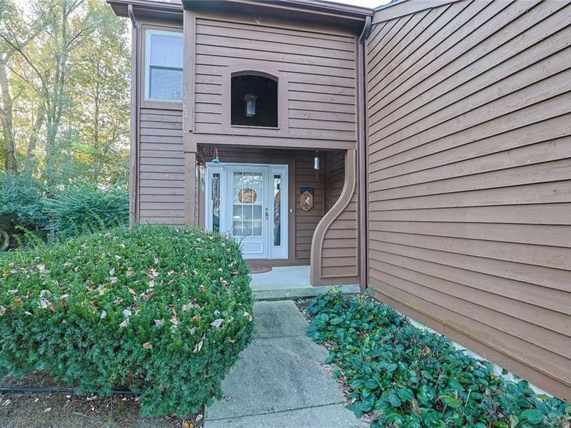 43 Mark Twain Court, Dayton, OH 45414 Photo 3