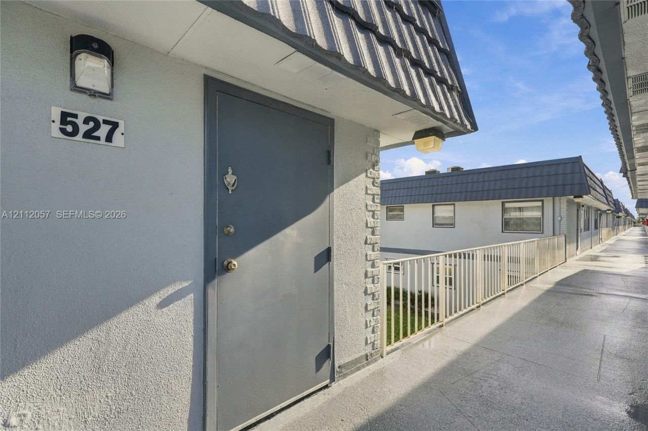527 Brittany K, Unit 527, Delray Beach, FL 33446 Photo