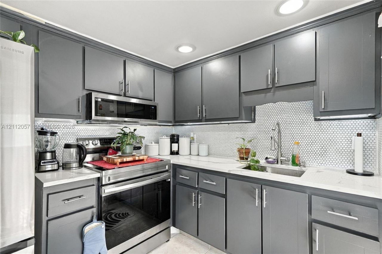 527 Brittany K, Unit 527, Delray Beach, FL 33446 Photo