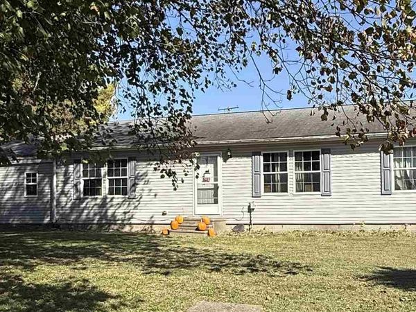108 E Harrison, Carlisle, IN 47838