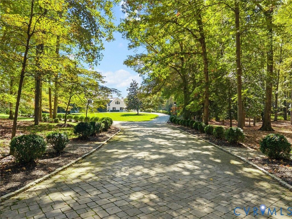 1 Starwood Lane  Manakin Sabot, VA 23103