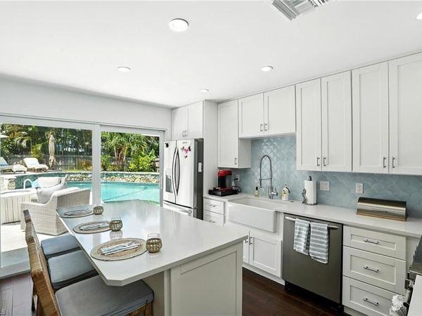 1063 22nd AVE N, NAPLES, FL 34103