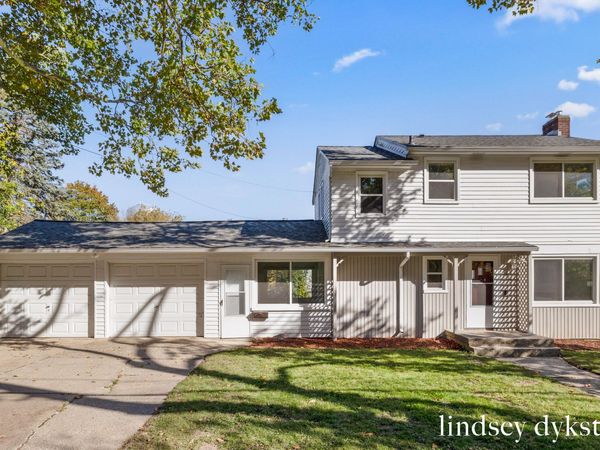 1842 Diamond Avenue NE, Grand Rapids, MI 49505