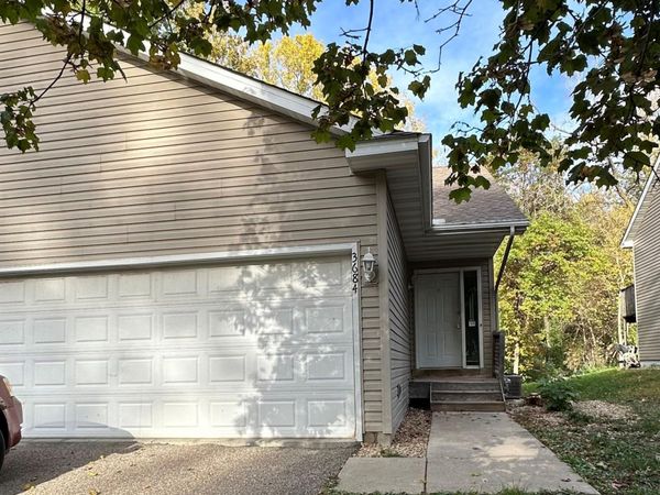 3684 Robin Lane , Eagan, MN 55122