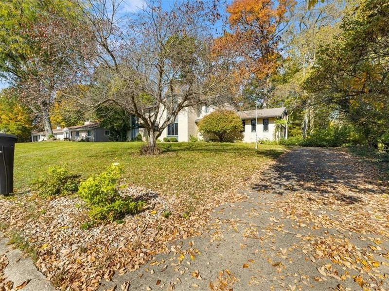 1341 Stratford Drive, Piqua, OH 45356 Photo 5