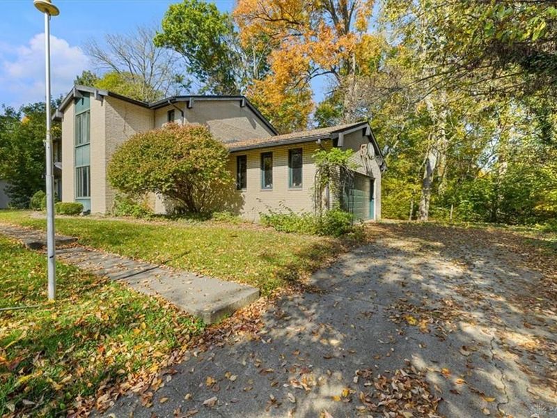 1341 Stratford Drive, Piqua, OH 45356 Photo 7