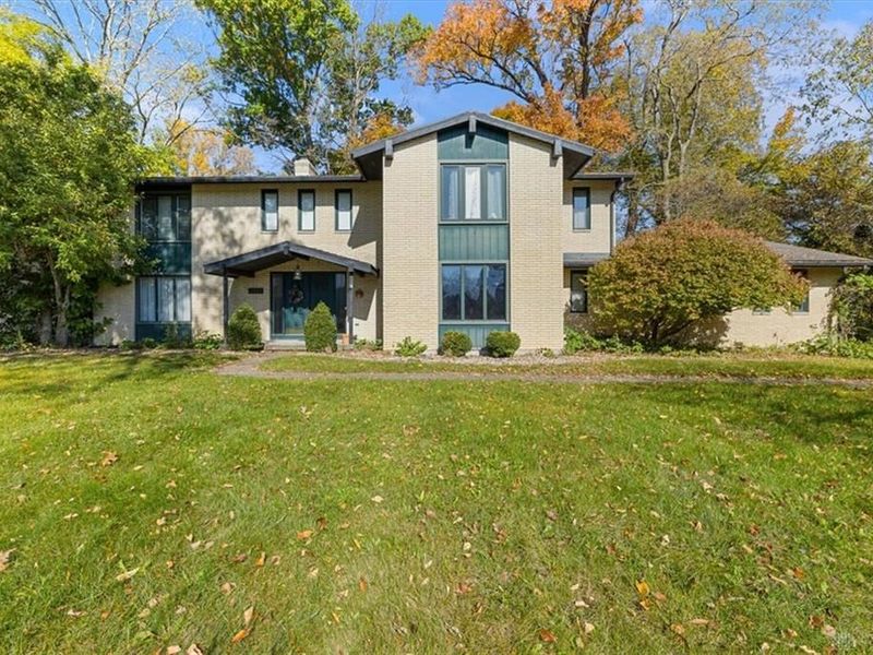 1341 Stratford Drive, Piqua, OH 45356 Photo 8