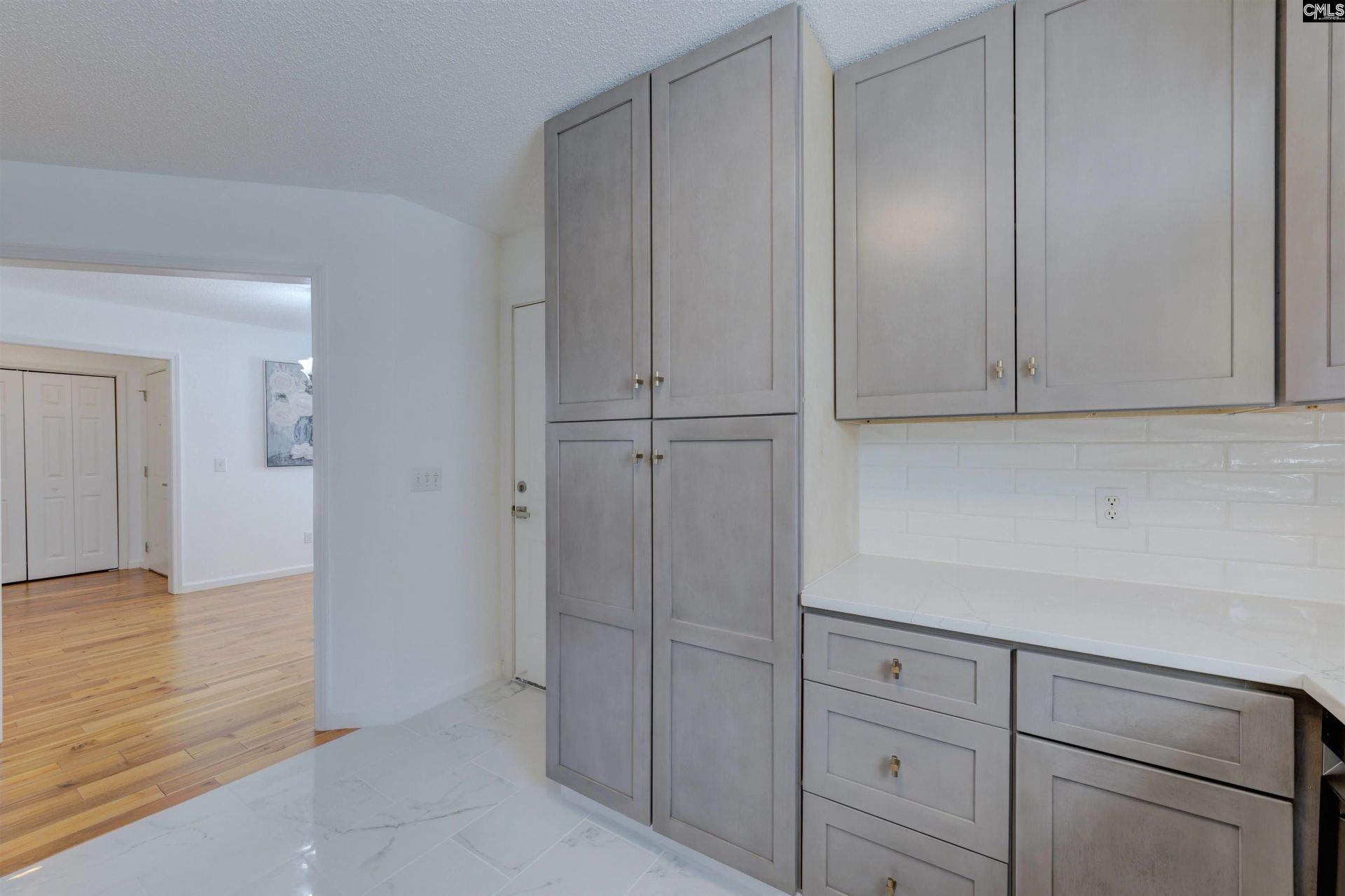 9 Twin Oaks Circle  Photo 10