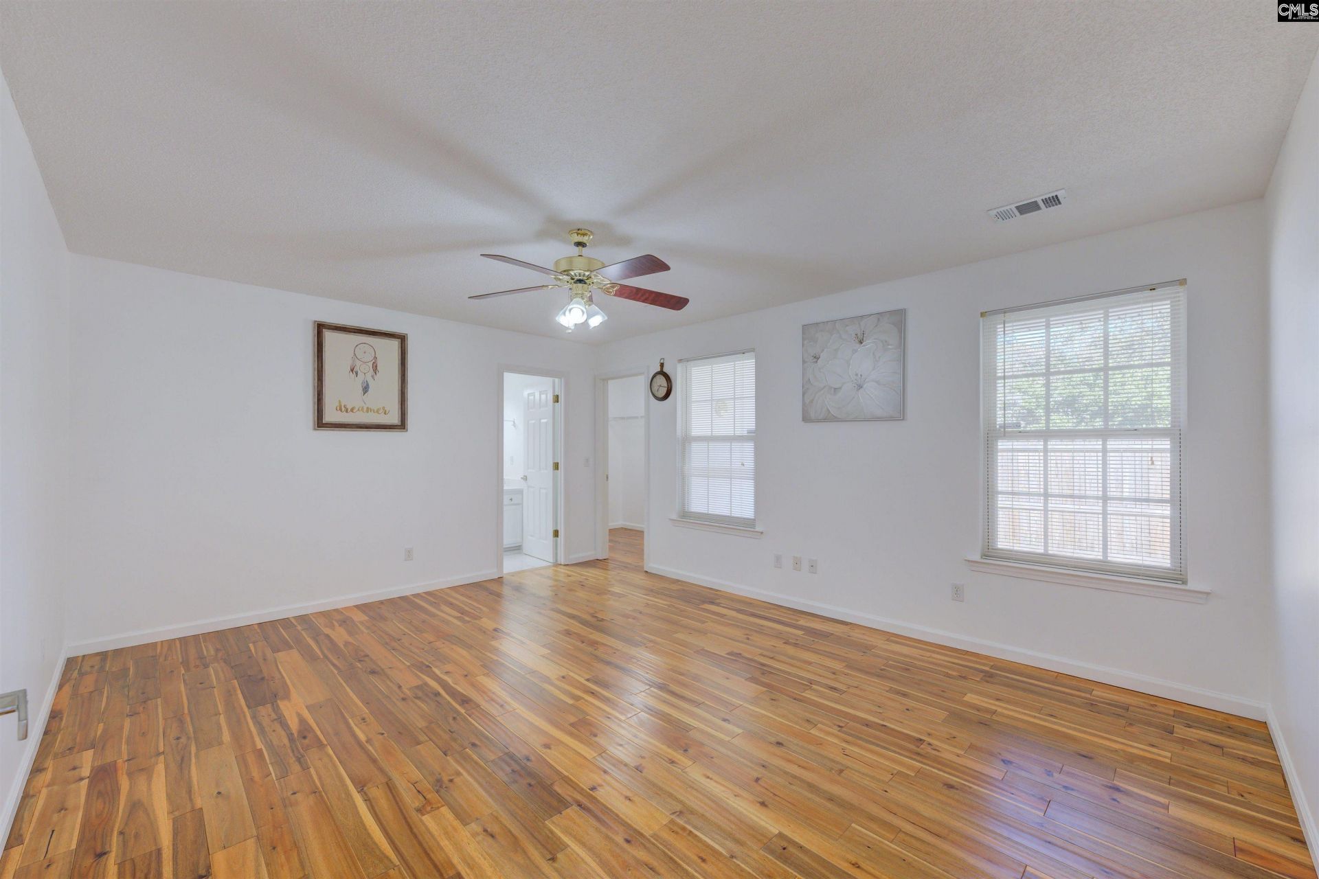 9 Twin Oaks Circle  Photo 12