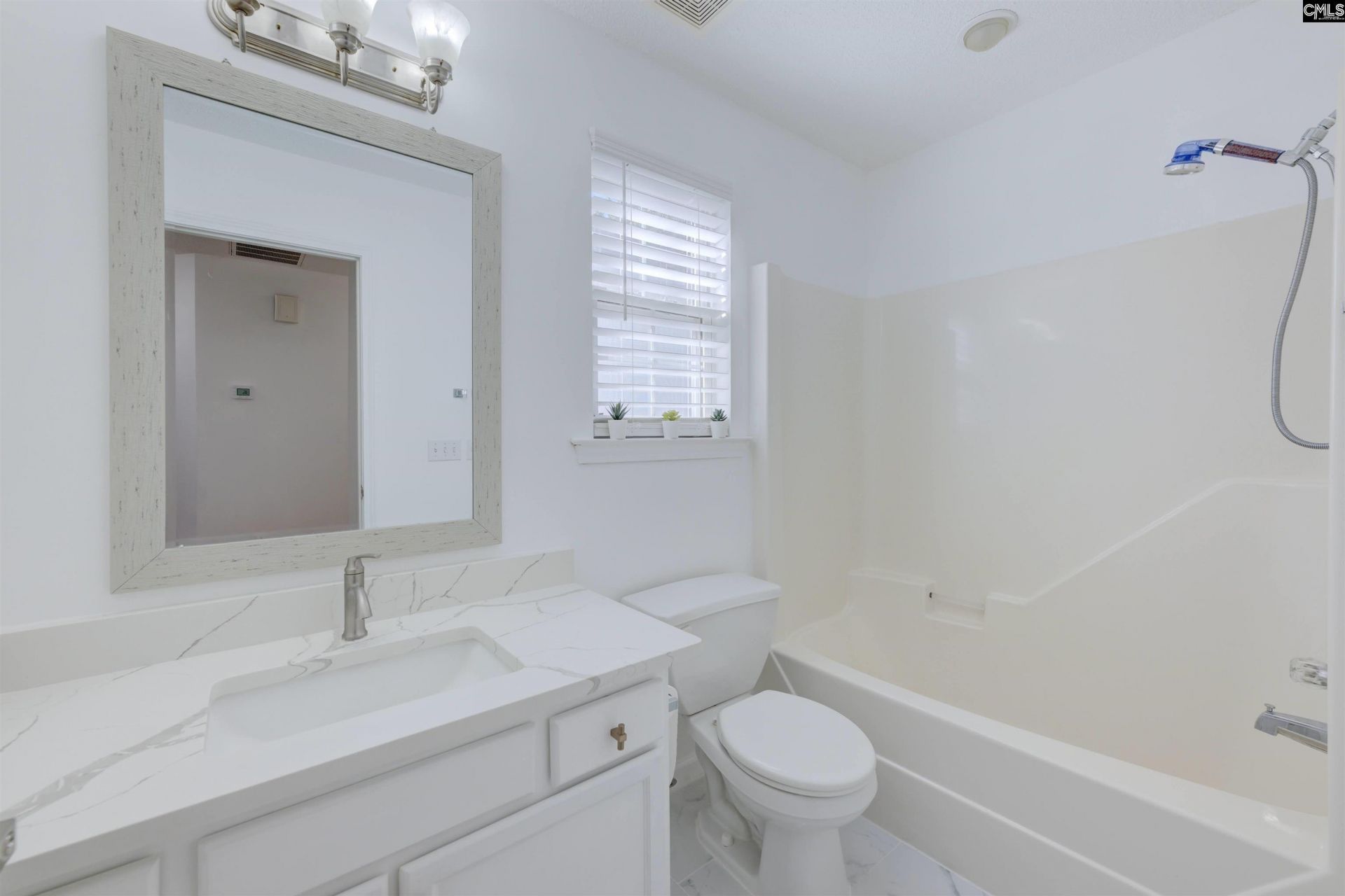 9 Twin Oaks Circle  Photo 17