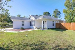 9 Twin Oaks Circle  photo 4