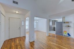 9 Twin Oaks Circle  photo 4