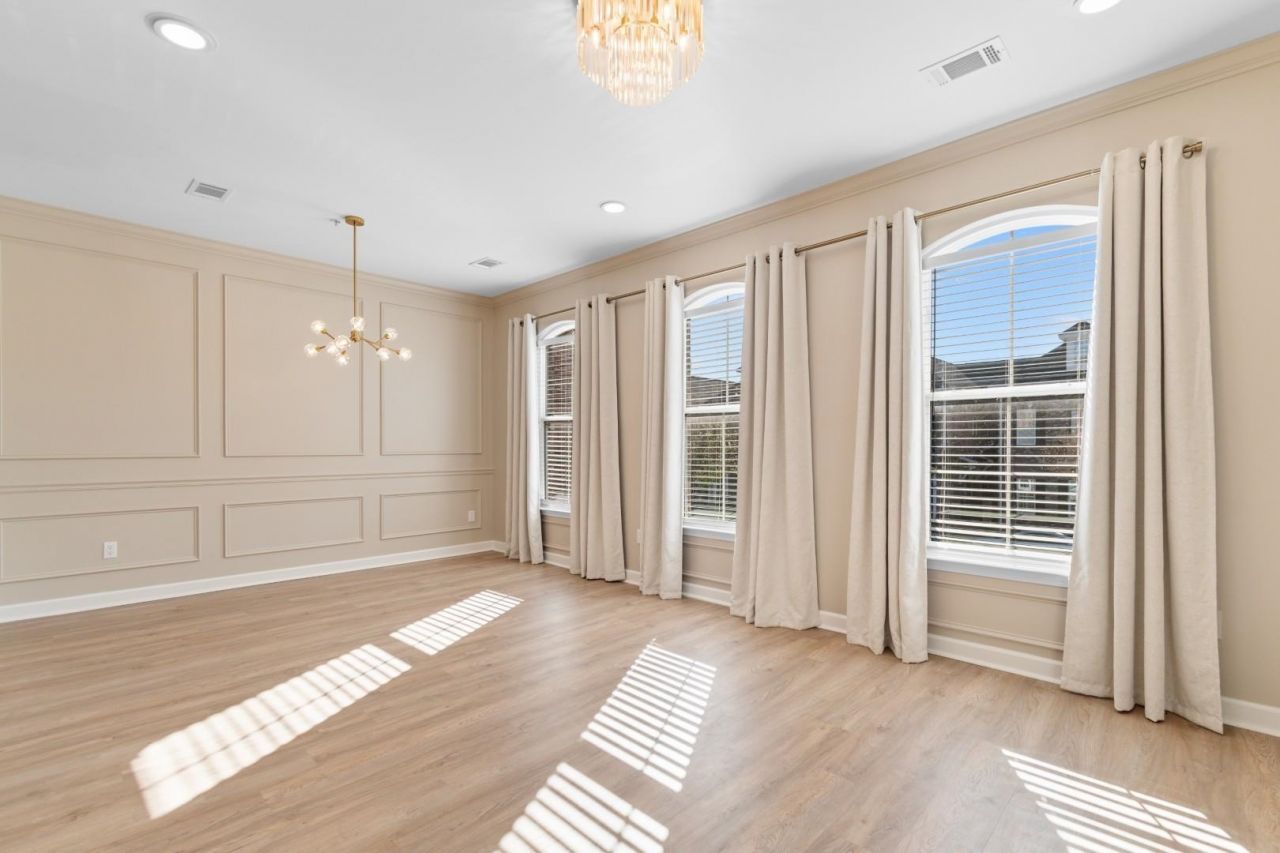2798 Howard Ave. Photo 20