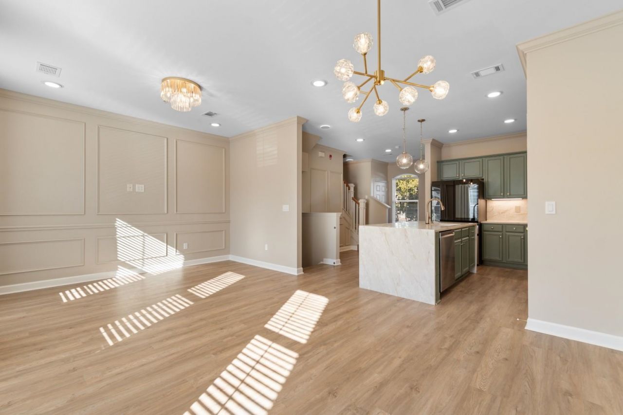 2798 Howard Ave. Photo 24