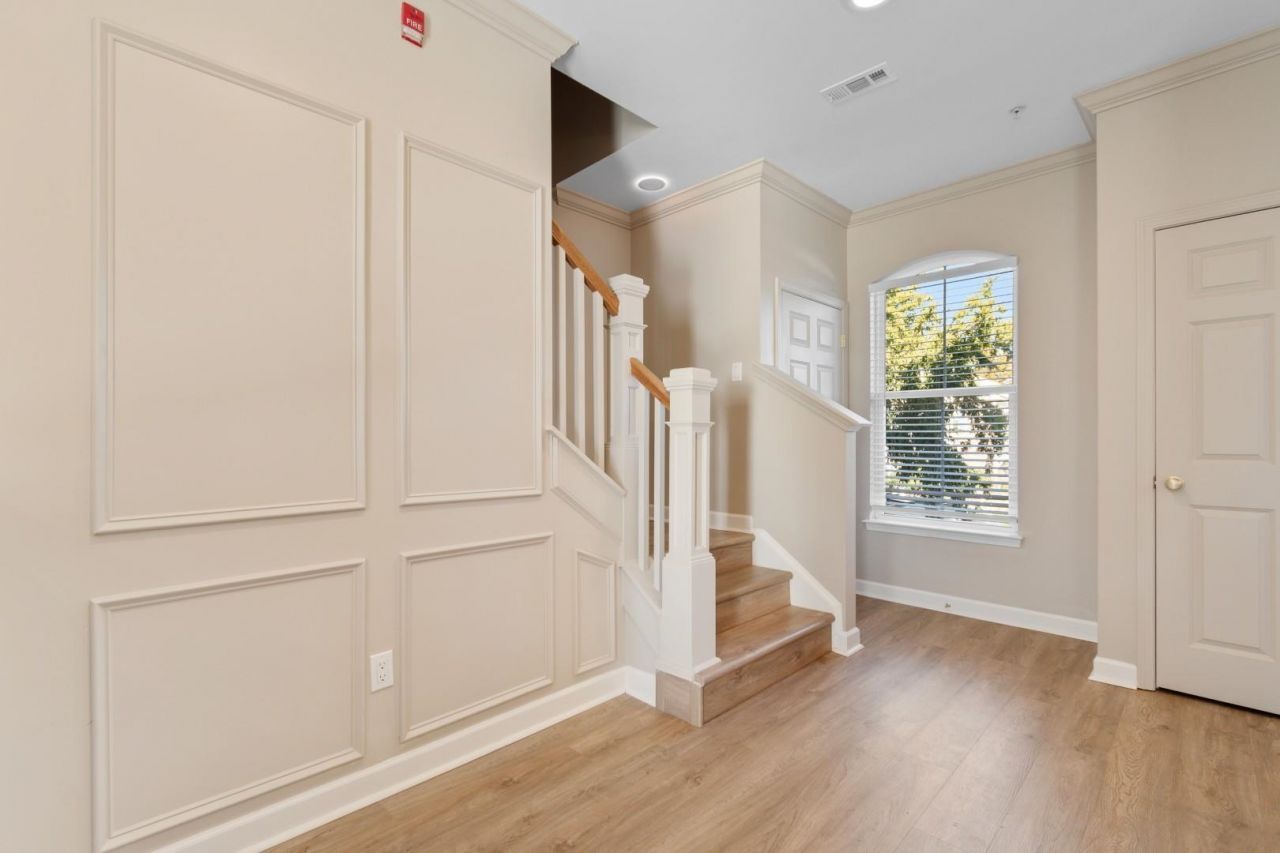 2798 Howard Ave. Photo 26