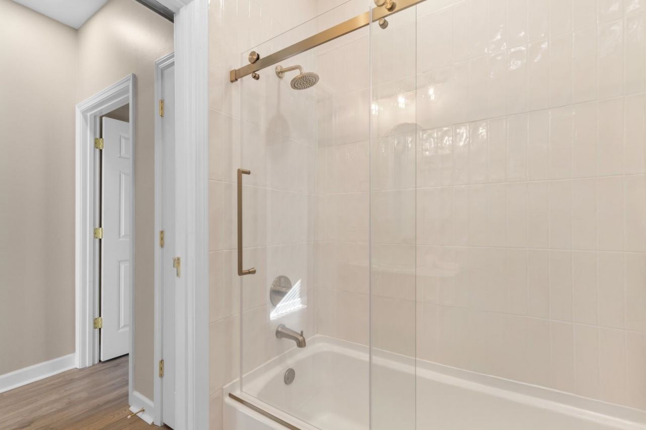 2798 Howard Ave. Photo 41