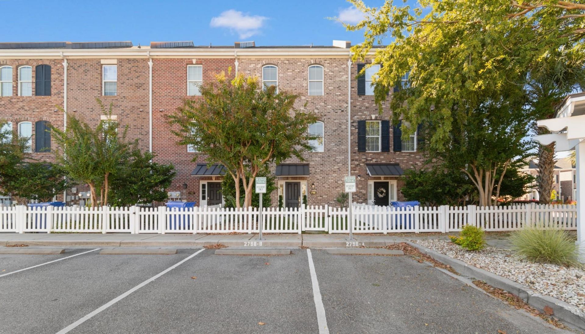 2798 Howard Ave. Photo 49