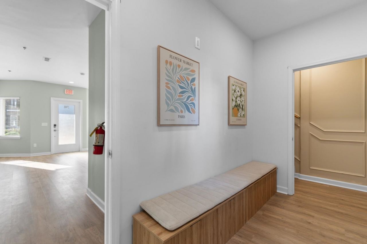 2798 Howard Ave. Photo 5