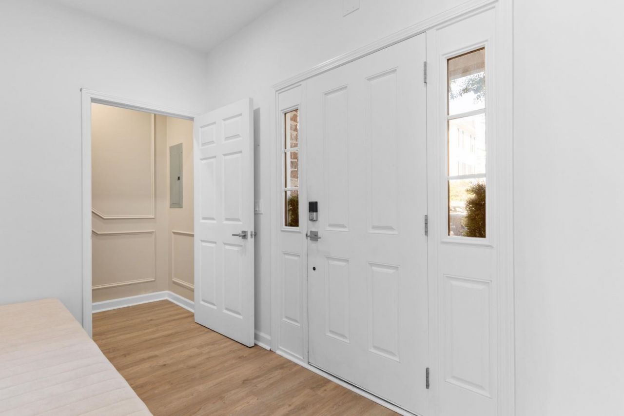 2798 Howard Ave. Photo 7