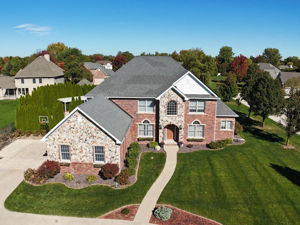 1 Stonebrook Court, Bloomington, IL 61704